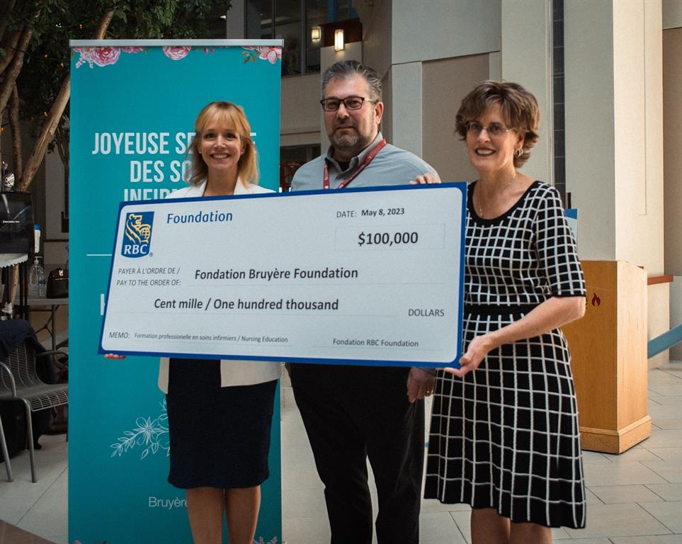 RBC presents Bruyère staff with a large cheque